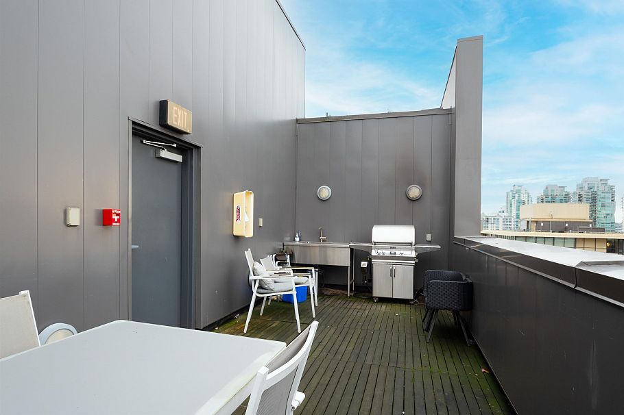 303 219 E Georgia Street Vancouver, BC - 16