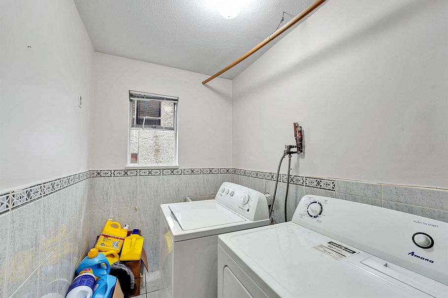 3153 Parker Street Vancouver, BC - 12