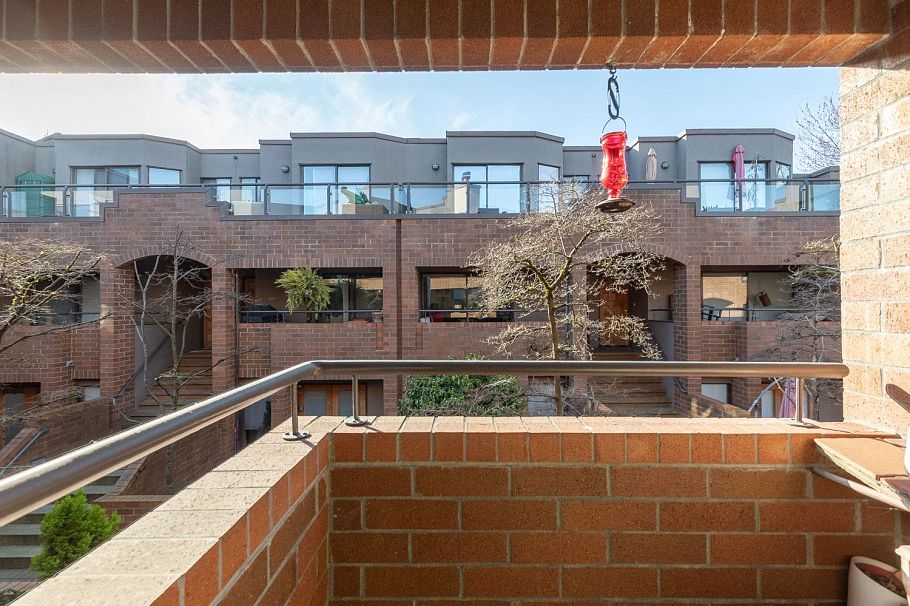 10 766 W 7th Avenue Vancouver, BC - 22