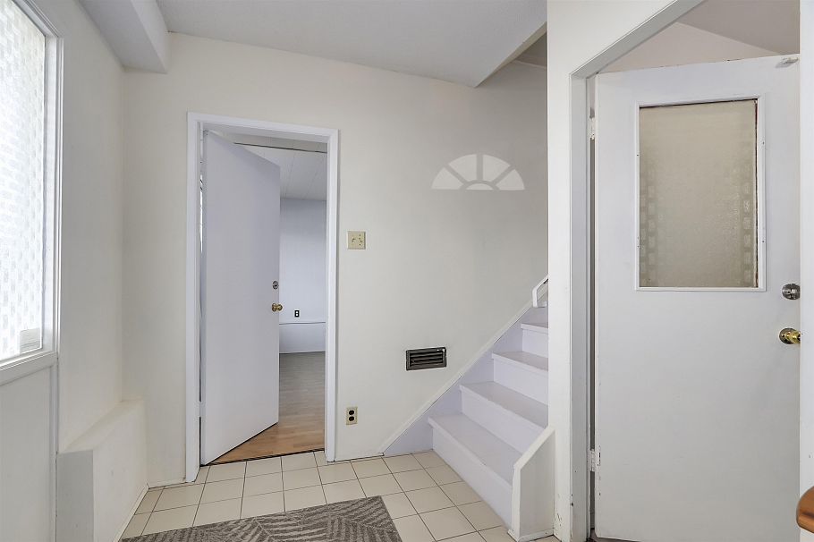 4676 Reid Street Vancouver, BC - 4