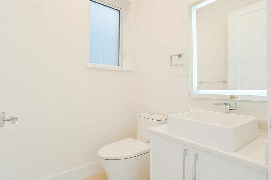 8192 Cartier Street Vancouver, BC - 12