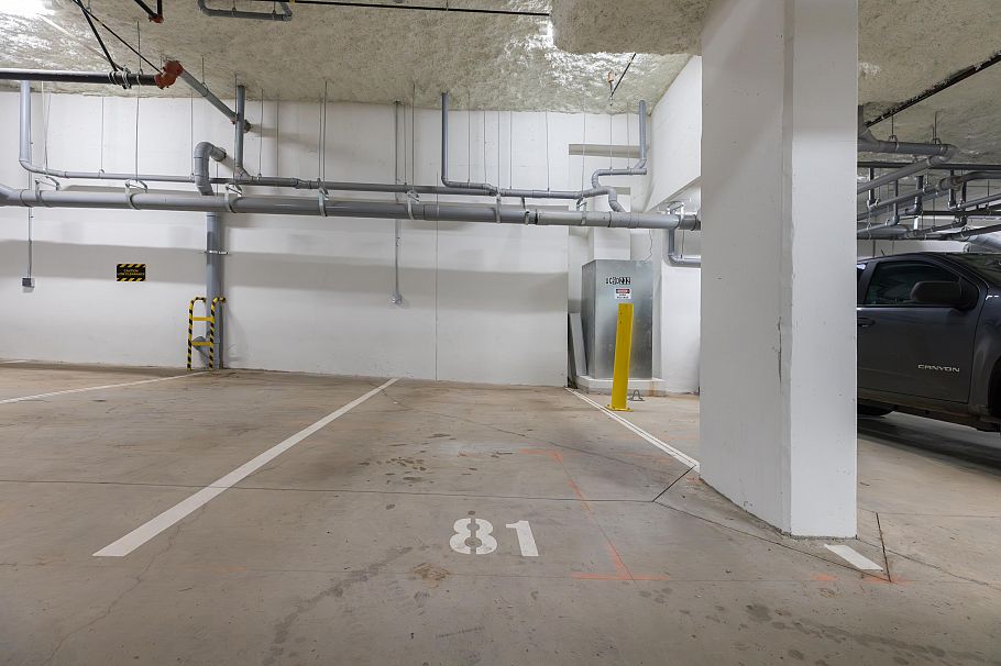 TH5 128 E 8th Street North Vancouver, BC - 36