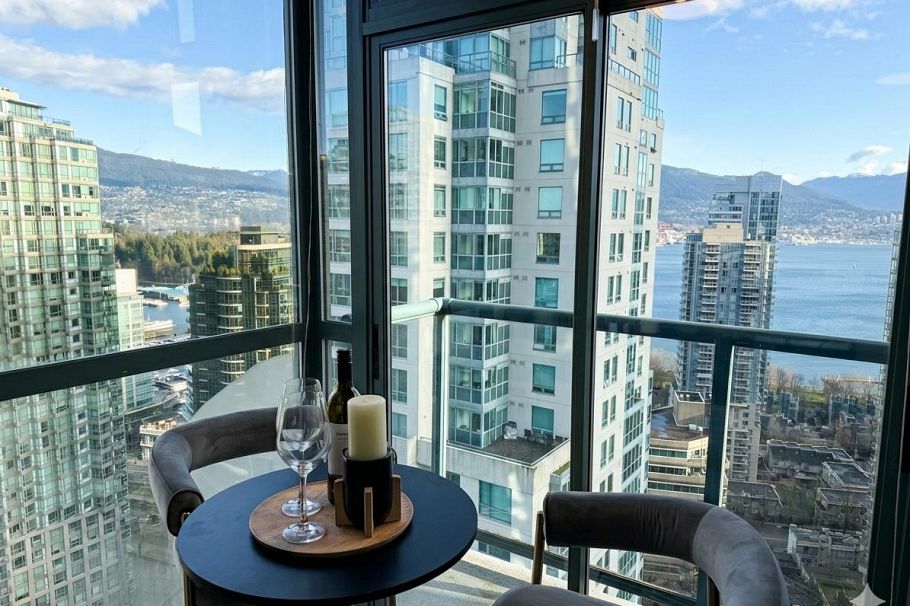 2507 1239 W Georgia Street Vancouver, BC - 3