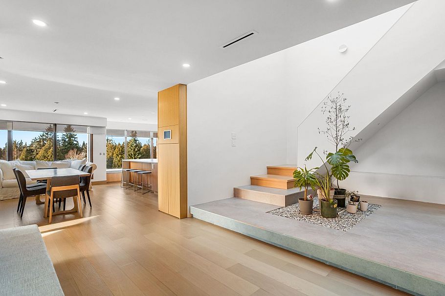 7353 Yew Street Vancouver, BC - 5