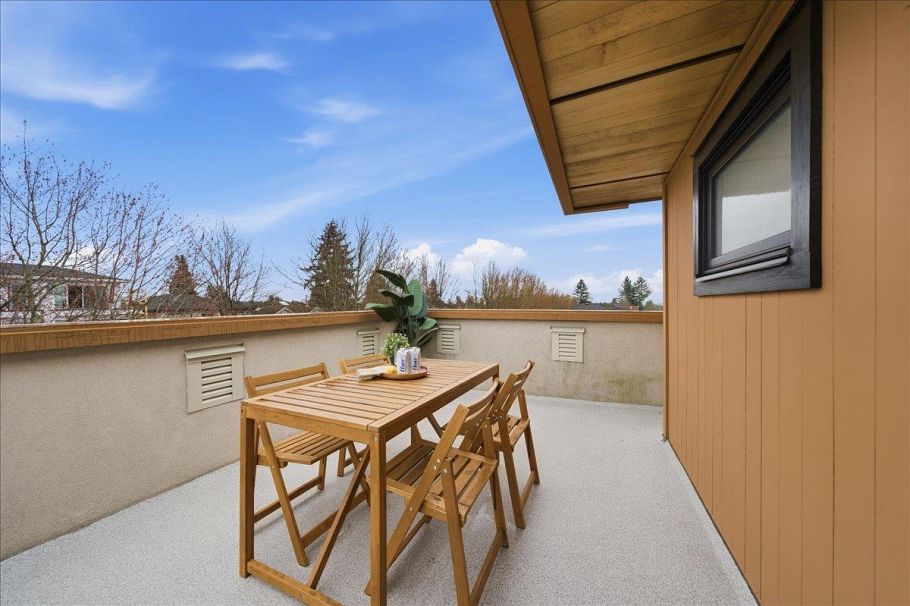 6733 Vivian Street Vancouver, BC - 26