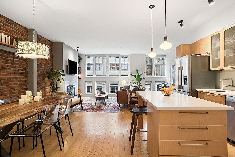 401 1072 Hamilton Street Vancouver, BC - 9