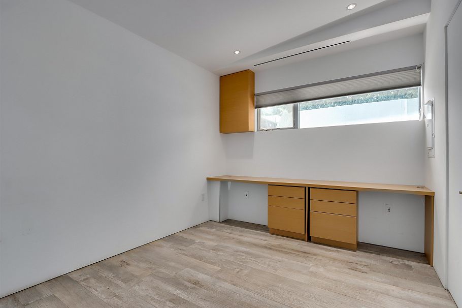 4368 W 15th Avenue Vancouver, BC - 21