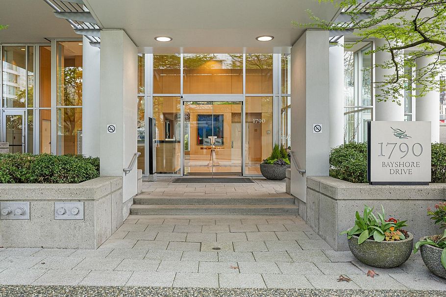 PH3 1790 Bayshore Drive Vancouver, BC - 22