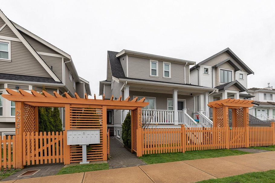 2255 E 35th Avenue Vancouver, BC - 26