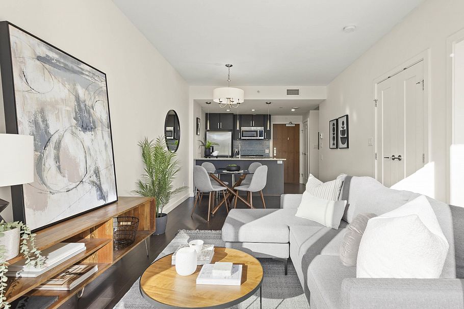 608 38 W 1st Avenue Vancouver, BC - 2