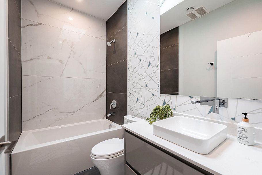 3337 W 40th Avenue Vancouver, BC - 22