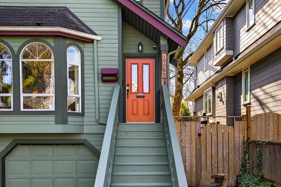 1764 Graveley Street Vancouver, BC - 2