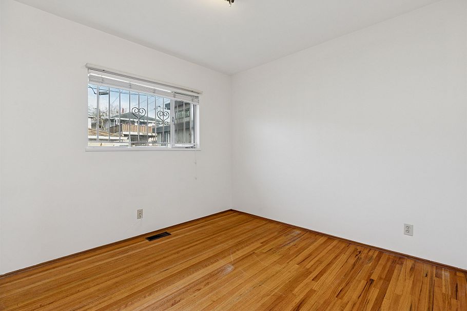 133 W 63rd Avenue Vancouver, BC - 10