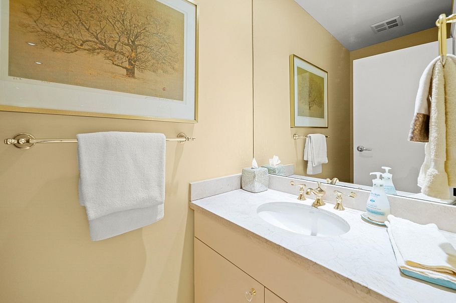 PH3 1790 Bayshore Drive Vancouver, BC - 12