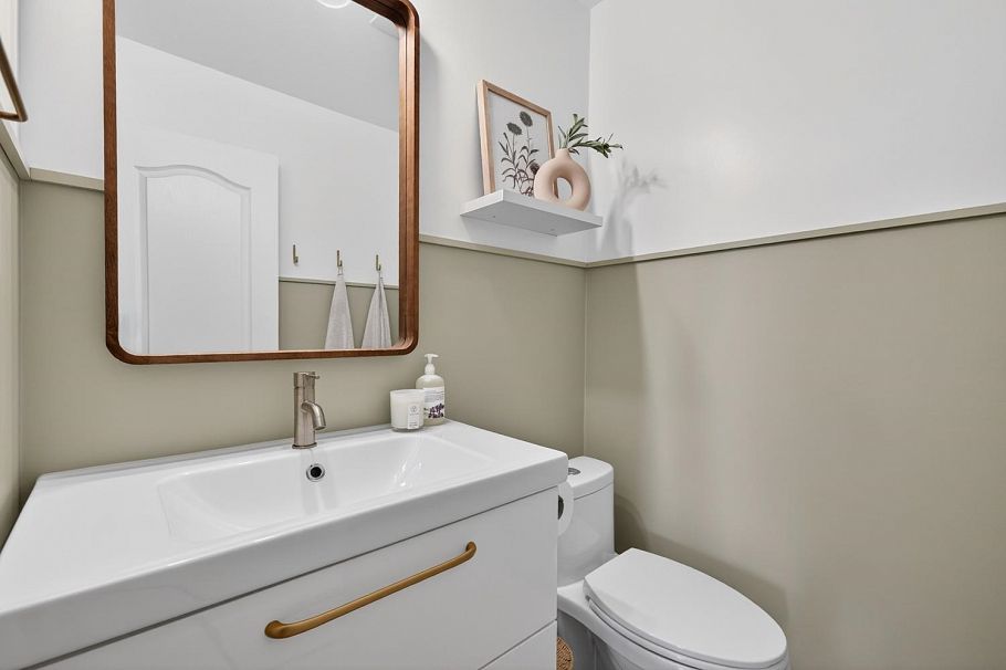 330 210 W 2nd Street North Vancouver, BC - 24