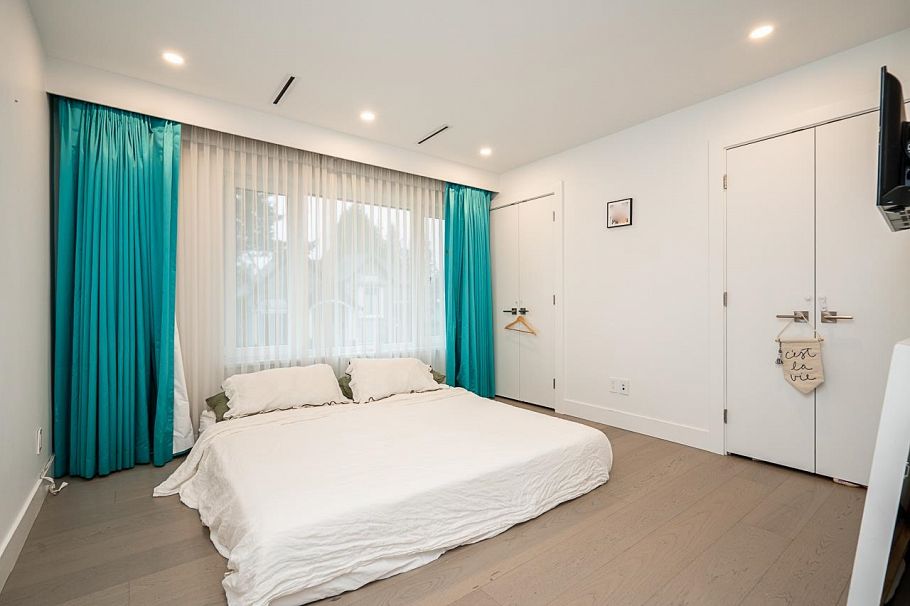 1026 Belmont Avenue North Vancouver, BC - 24