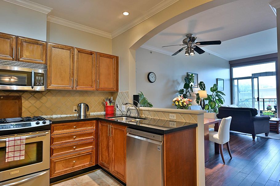 407 2175 Salal Drive Vancouver, BC - 2