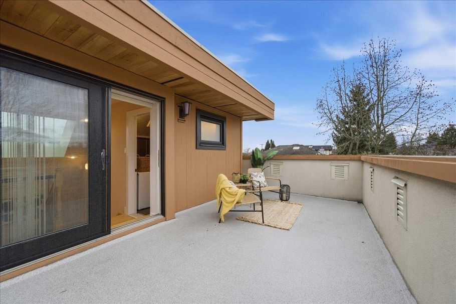 6733 Vivian Street Vancouver, BC - 27