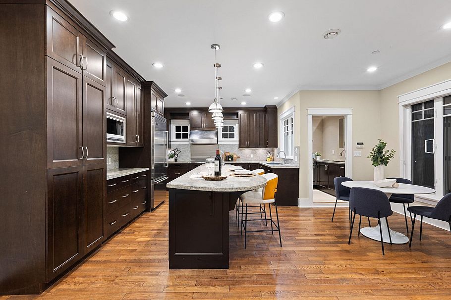 3895 W 23rd Avenue Vancouver, BC - 7