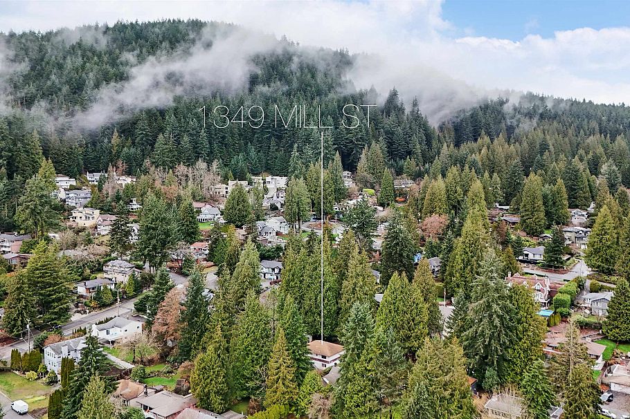 1349 Mill Street North Vancouver, BC - 34