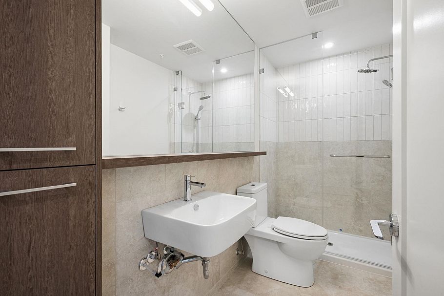 202 378 W 45th Avenue Vancouver, BC - 22