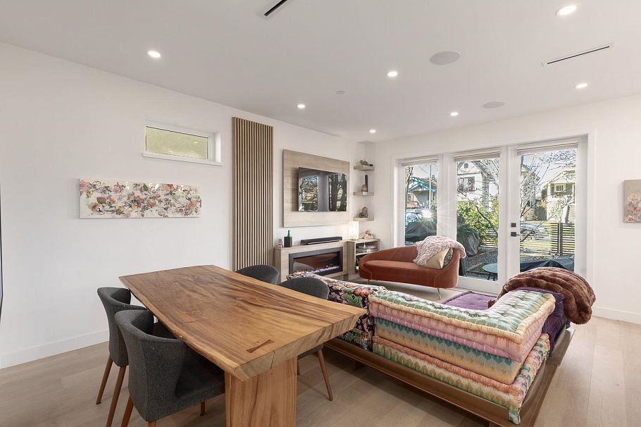 4372 W 13th Avenue Vancouver, BC - 8