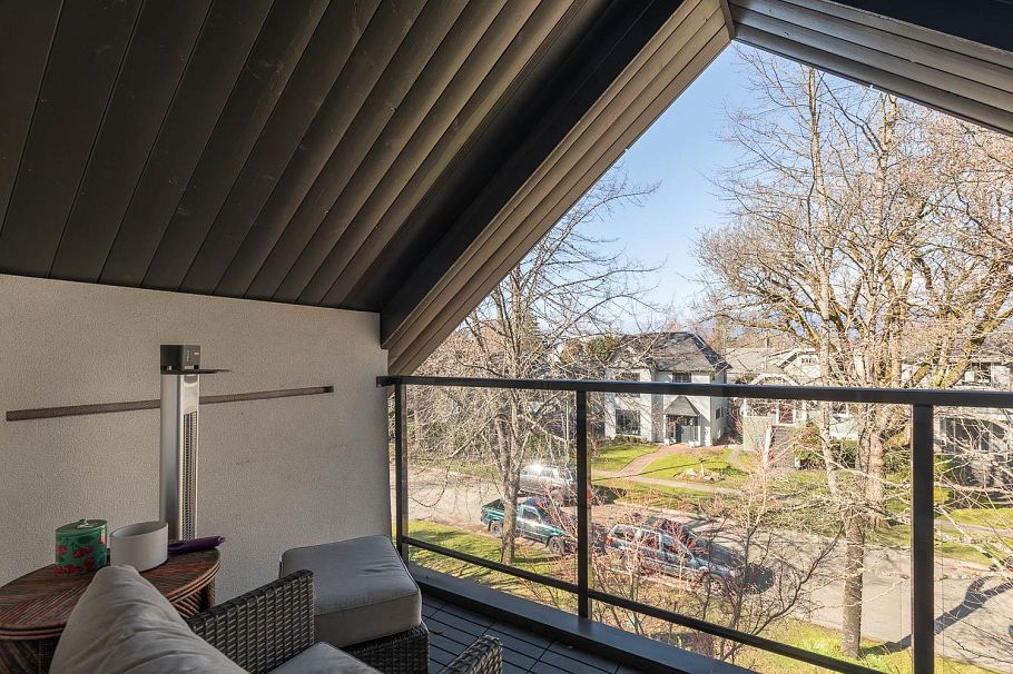 4372 W 13th Avenue Vancouver, BC - 29