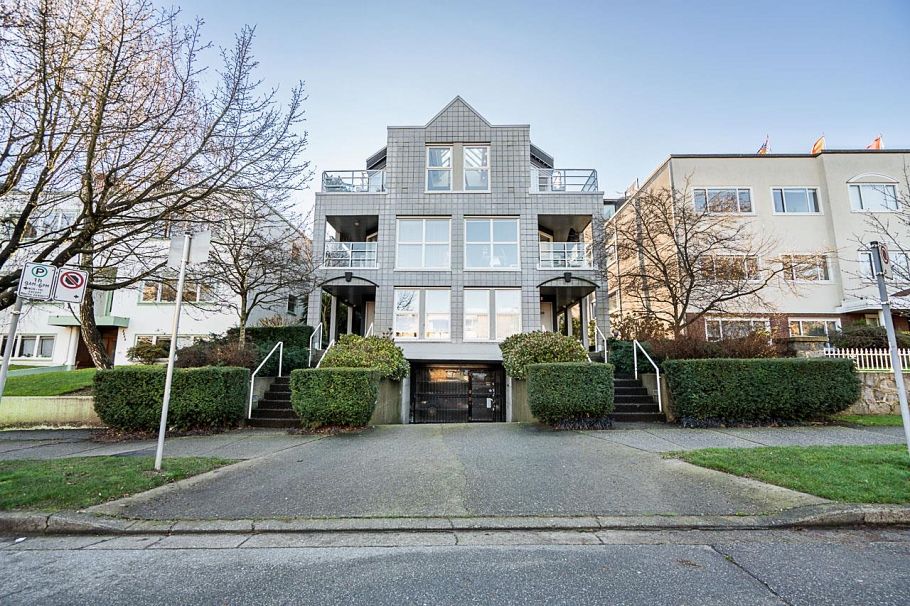 2240 York Avenue Vancouver, BC - 32