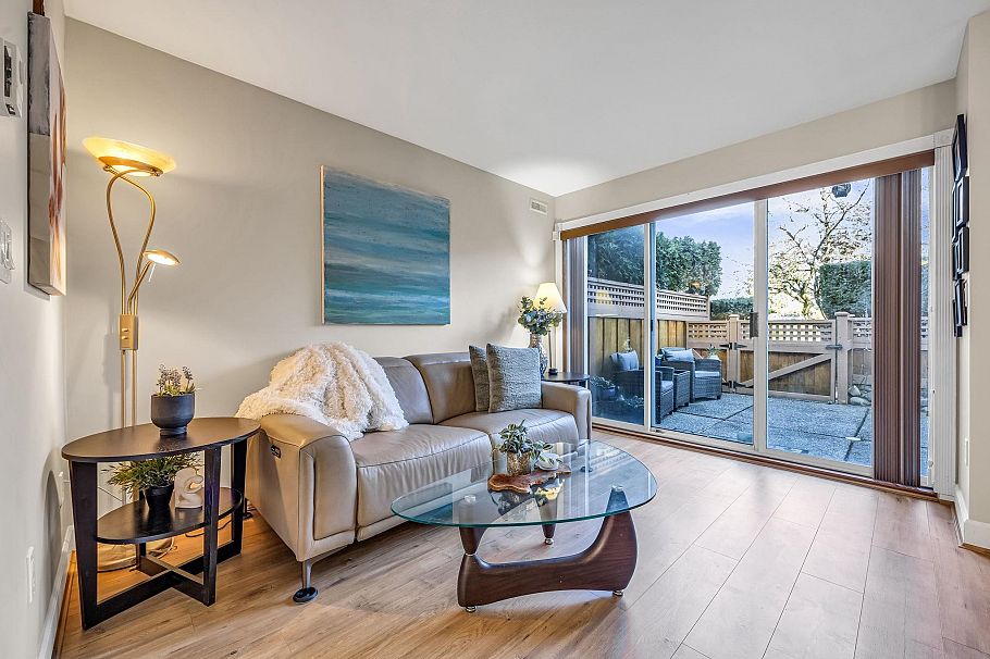 103 245 W 15th Street North Vancouver, BC - 9