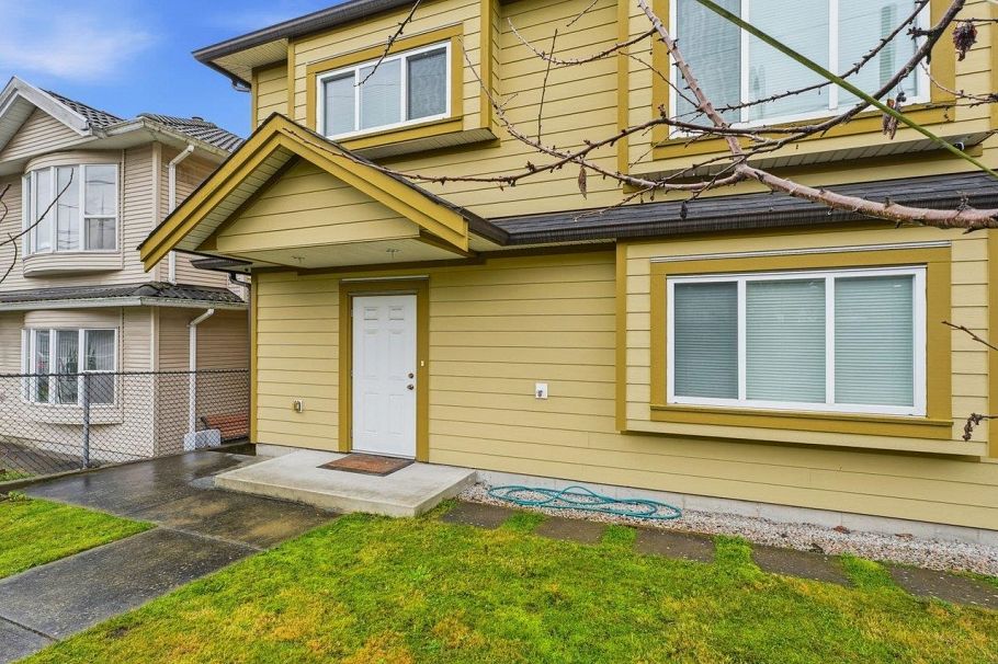 1115 Boundary Road Vancouver, BC - 1