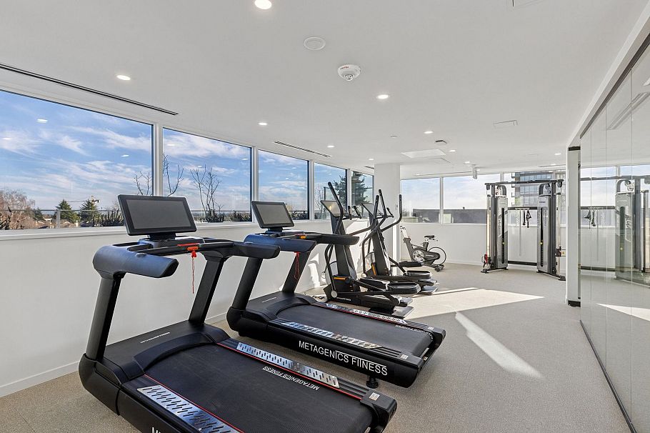 606 8415 Granville Street Vancouver, BC - 32