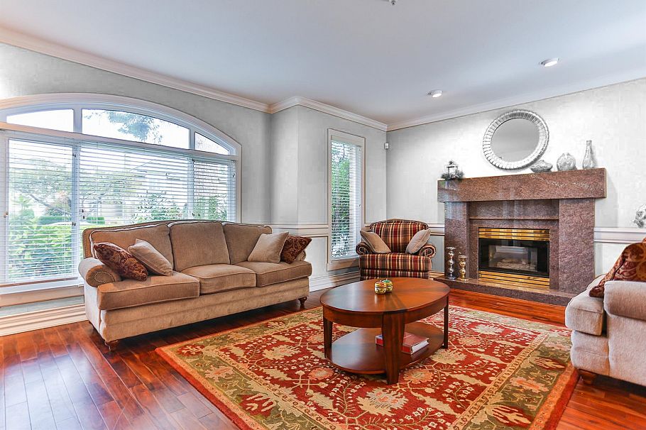 2868 W 36th Avenue Vancouver, BC - 2