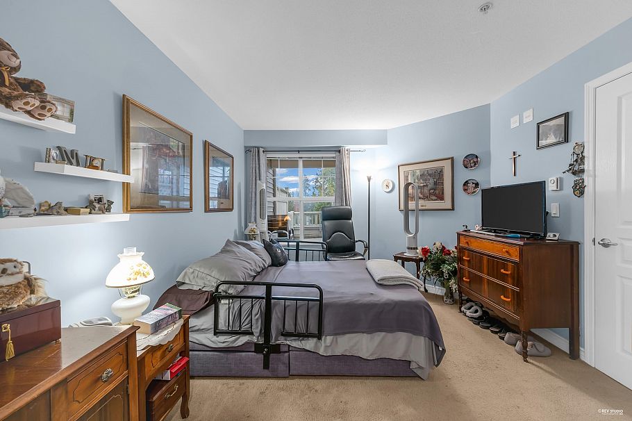 202 960 Lynn Valley Road North Vancouver, BC - 15