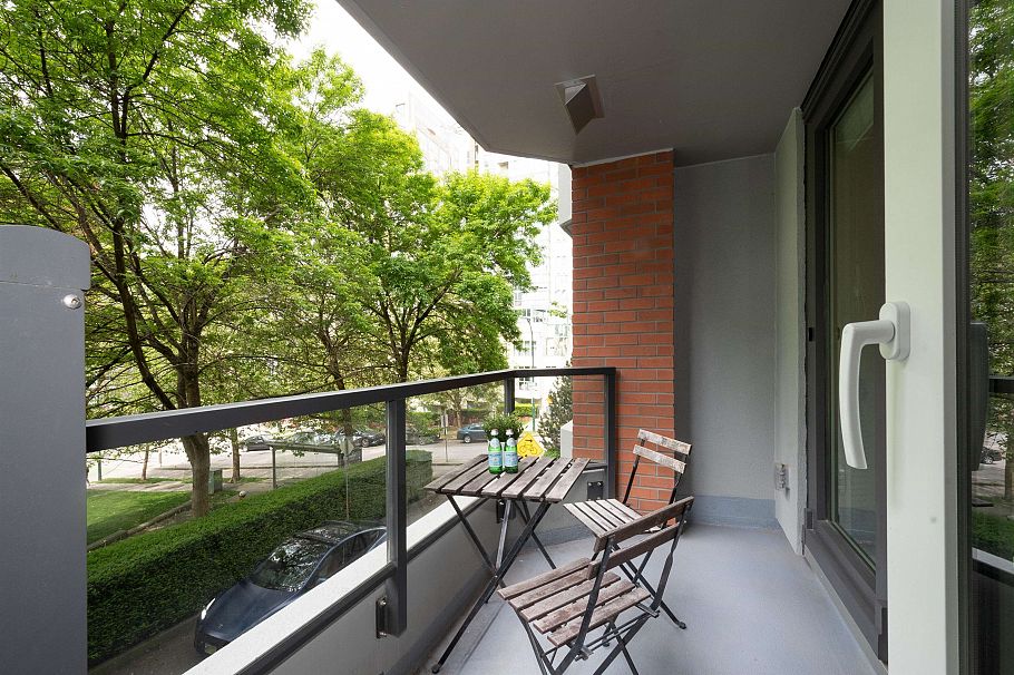 203 1488 Hornby Street Vancouver, BC - 3