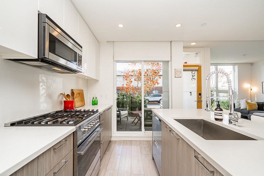 3412 St. Catherines Street Vancouver, BC - 14