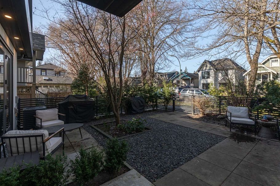 4372 W 13th Avenue Vancouver, BC - 3