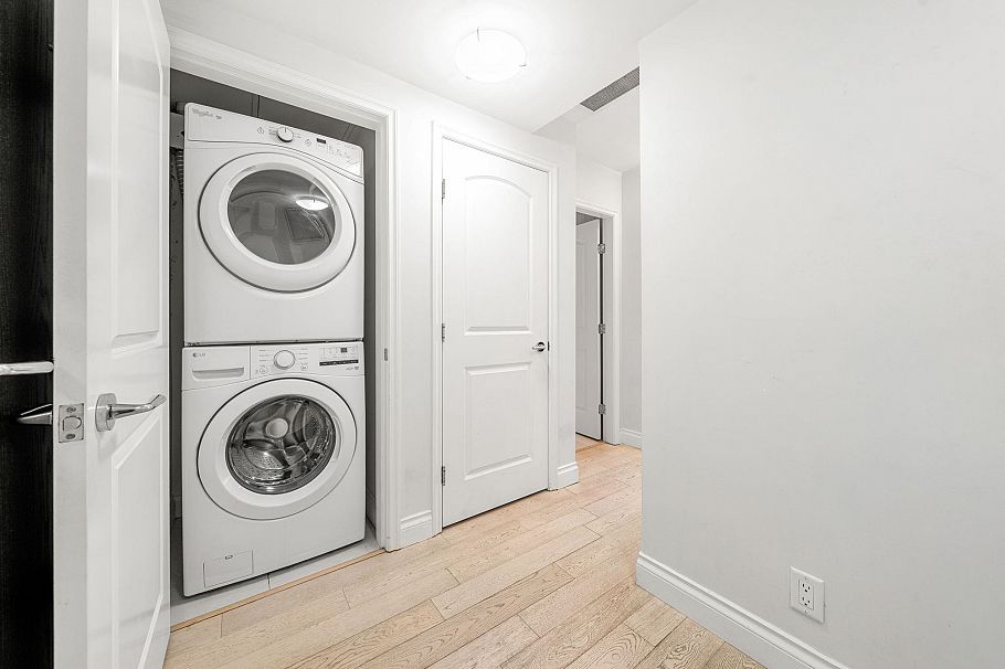 208 199 Victory Ship Way North Vancouver, BC - 8