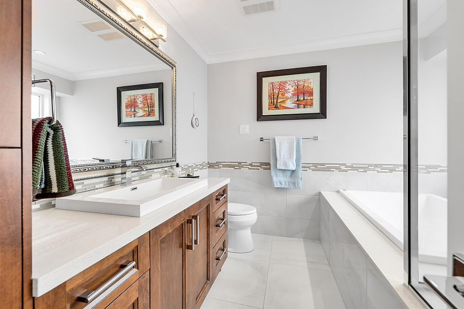 3933 Union Street Burnaby, BC - 21