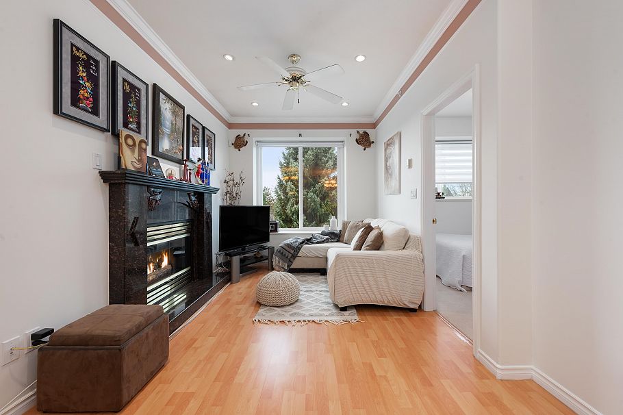 2423 E 4th Avenue Vancouver, BC - 19