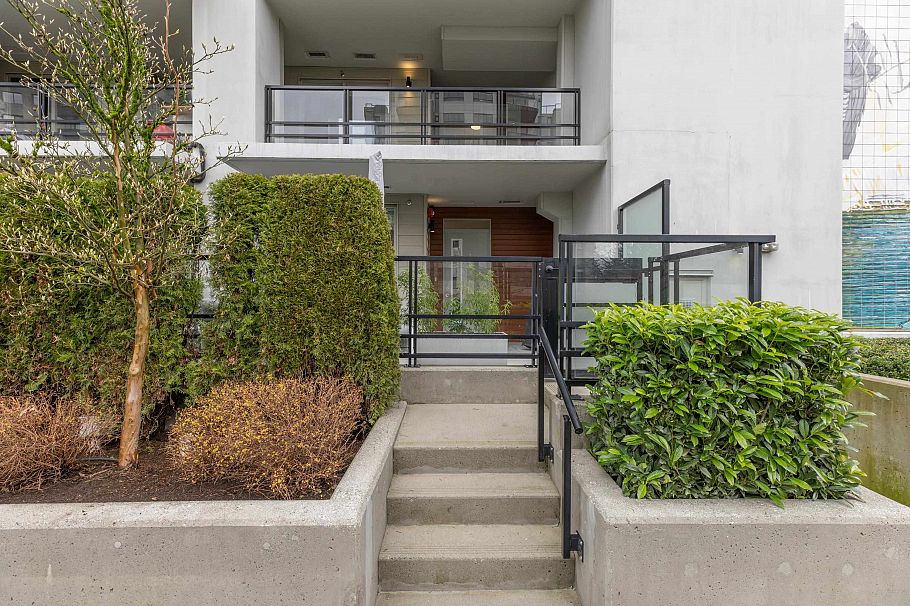 TH5 128 E 8th Street North Vancouver, BC - 31