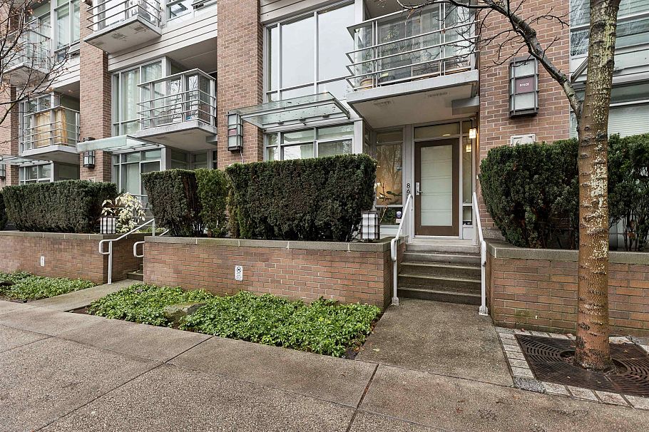 863 Richards Street Vancouver, BC - 32
