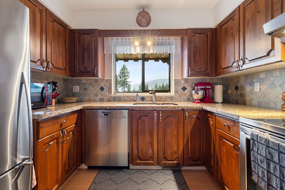 5508 Molina Road North Vancouver, BC - 16