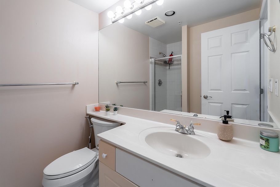 801 160 W Keith Road North Vancouver, BC - 20