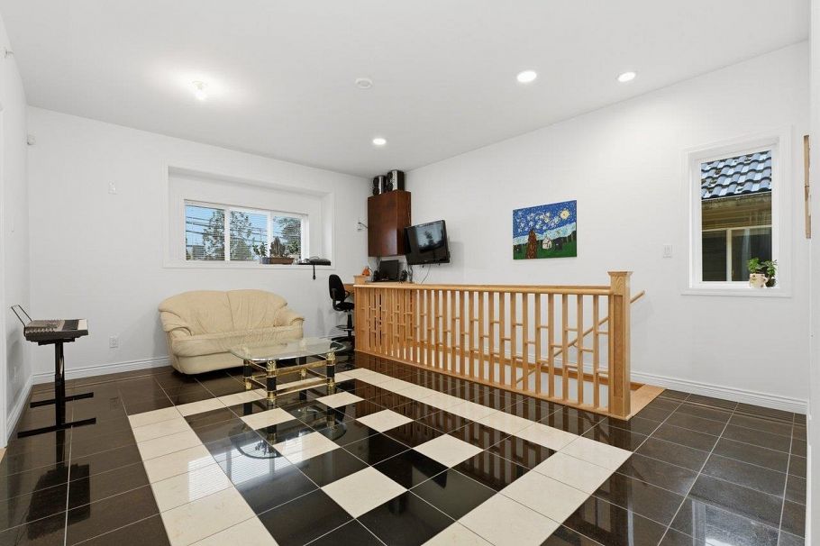 1115 Boundary Road Vancouver, BC - 6