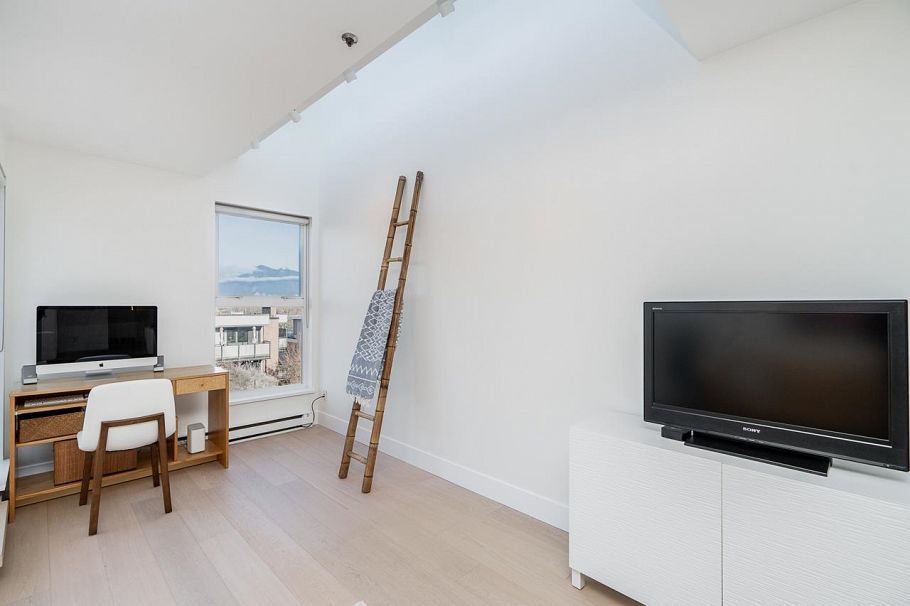 2240 York Avenue Vancouver, BC - 11