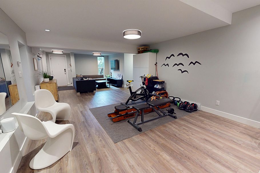 4062 Norwood Avenue North Vancouver, BC - 28