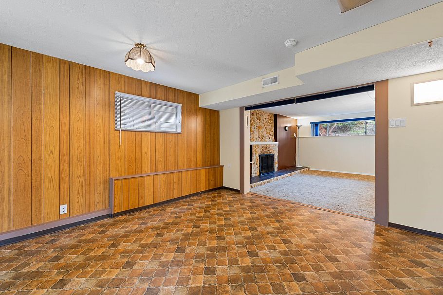 1349 Mill Street North Vancouver, BC - 23