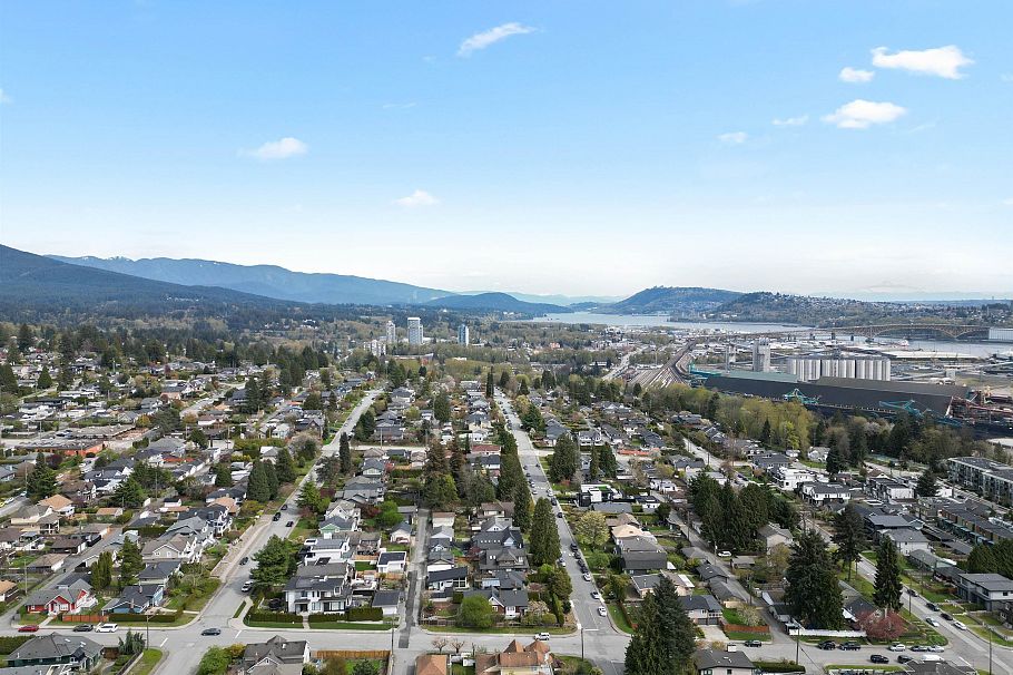 444 E 6th Street North Vancouver, BC - 8