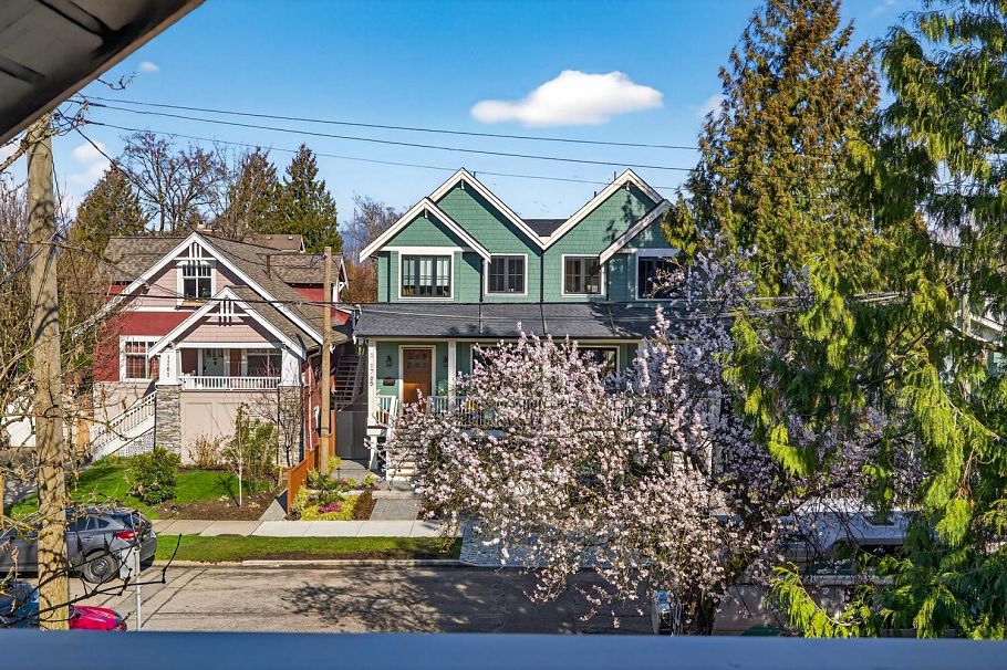 1764 Graveley Street Vancouver, BC - 28