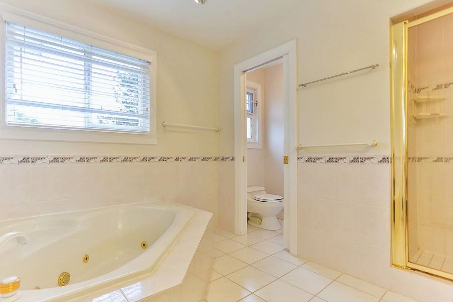 2868 W 36th Avenue Vancouver, BC - 13